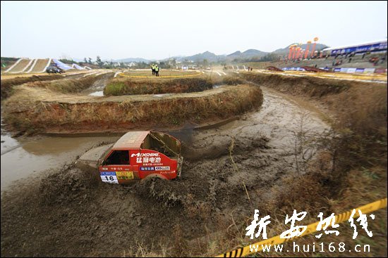 COC成都站预赛二:江耀桓晋级决赛 猛狮威武