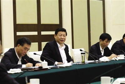 前日,中共中央总书记、中央军委主席习近平在广州主持召开经济工作座谈会。新华社记者兰红光摄