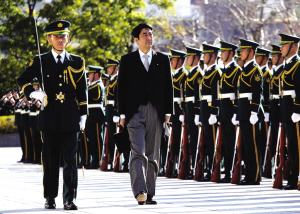 安倍拟解禁集体自卫权
