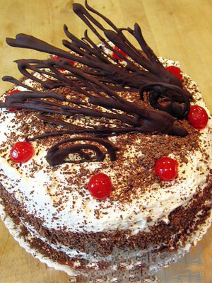 德国:黑森林蛋糕(Black Forest cake)