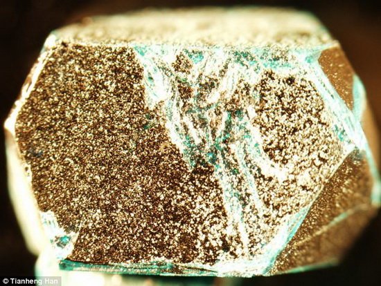科学家发现“量子旋转液体”具有第三种磁性