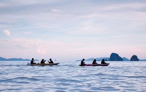 攀牙湾附近海域,普吉岛最佳的泛舟地点