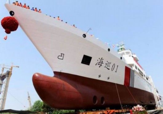 中国海巡01船。
