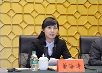 核心提示:根据丹东日报去年7月份的公告:董海涛的成绩都是与另一人并列倒数第一。