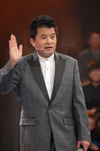 有调查公司发布了官方数据显示,最受欢迎的主持人是央视主持人毕福剑.