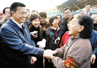 李克强面对11大难题 民众盼改变期待“立刻强”