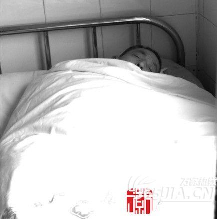 一轿车撞人后逃逸 肥西“摩托哥”路见不平忙追赶